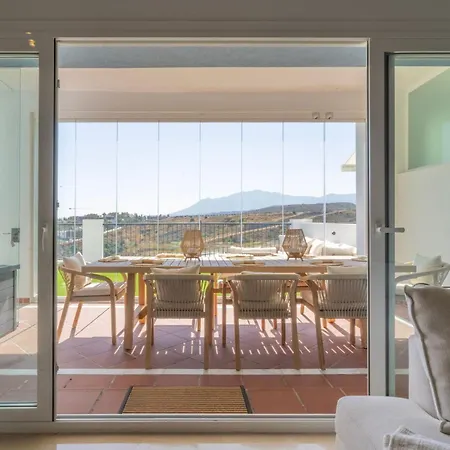Stylish 3-bedroom In The Exclusive Paraiso Pueblo Estepona