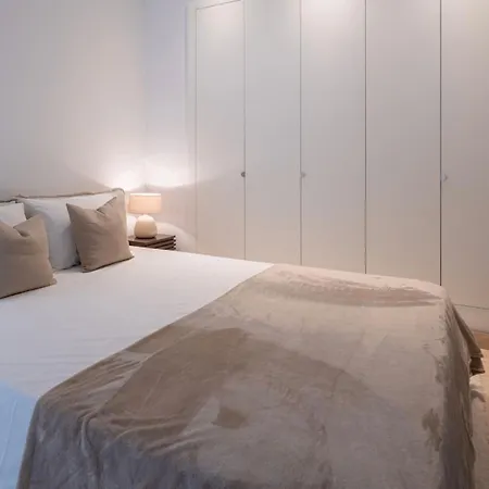 Apartment Stylish 3-bedroom In The Exclusive Paraiso Pueblo