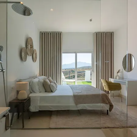 Stylish 3-bedroom In The Exclusive Paraiso Pueblo