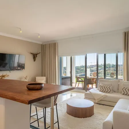 Stylish 3-bedroom In The Exclusive Paraiso Pueblo Apartment Estepona