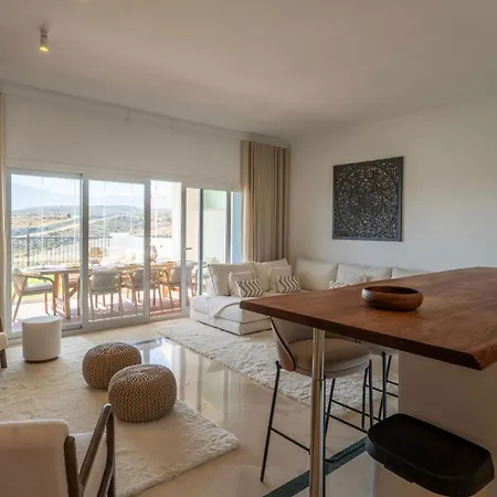 Apartment Stylish 3-bedroom In The Exclusive Paraiso Pueblo Estepona