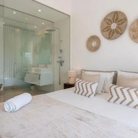 Apartment Stylish 3-bedroom In The Exclusive Paraiso Pueblo *