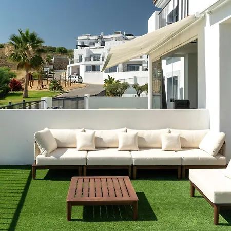 Stylish 3-bedroom In The Exclusive Paraiso Pueblo * Εστεπόνα