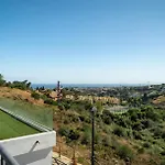 Stylish 3-bedroom In The Exclusive Paraiso Pueblo Apartamento