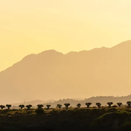 Stylish 3-bedroom In The Exclusive Paraiso Pueblo Apartamento Estepona