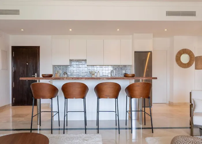 Stylish 3-bedroom In The Exclusive Paraiso Pueblo Apartamento Estepona